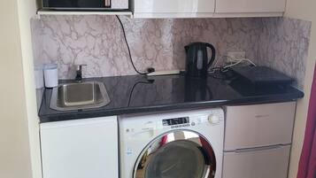 Fridge, microwave, stovetop, electric kettle