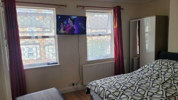 1 bedroom, iron/ironing board, free WiFi, bed sheets