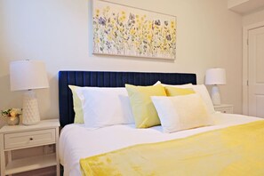 2 室のベッドルーム、アイロン / アイロン台、WiFi (無料)、ベッドシーツ