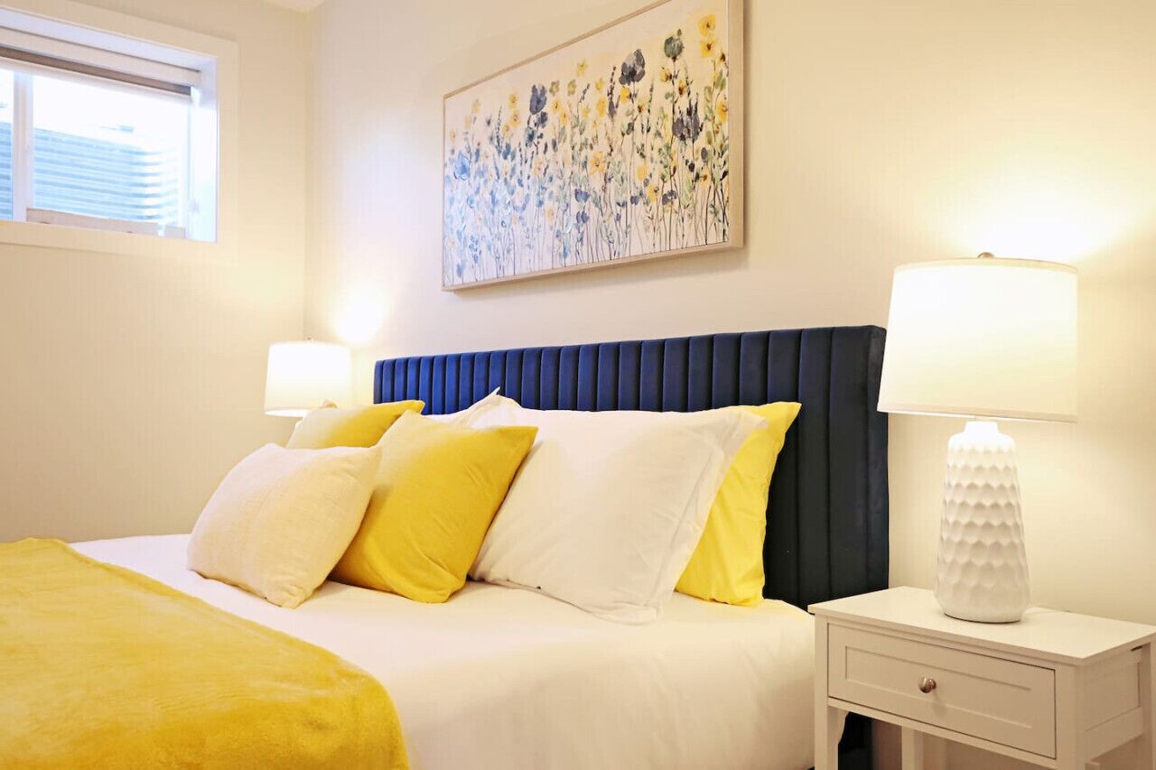 5 bedrooms, iron/ironing board, travel crib, free WiFi