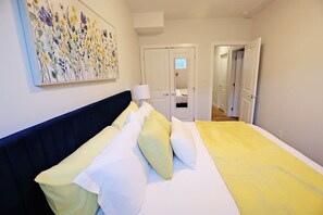 5 makuuhuonetta, silitysrauta/-lauta, vauvan matkasänky, ilmainen Wi-Fi