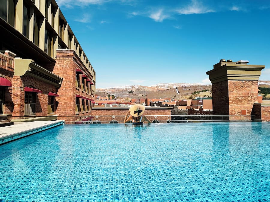 Außenpool, geöffnet von 07:00 Uhr bis 22:00 Uhr, Liegestühle