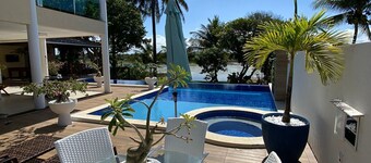 Spectacular House in Condomínio Paraíso - Guarajuba