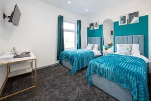 Room - Stunning Bolton Abode - Cinema Experience - Parking (bolton)