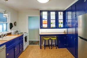 Fridge, microwave, oven, stovetop - Windham Home Near Mountain Biking & Hiking Trails! (Windham)