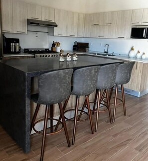 Private kitchen - La Ventana Apartments 3 Bedrooms Home #6 (La Ventana)