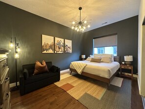 2 bedrooms, desk, iron/ironing board, WiFi - Newpark Terrace|Sleeps 5|Private Hot Tub|Restaurants & Shopping (Park City)