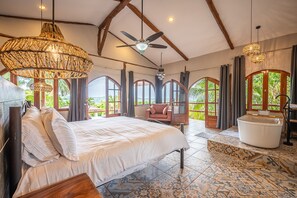 7 bedrooms, WiFi, bed sheets