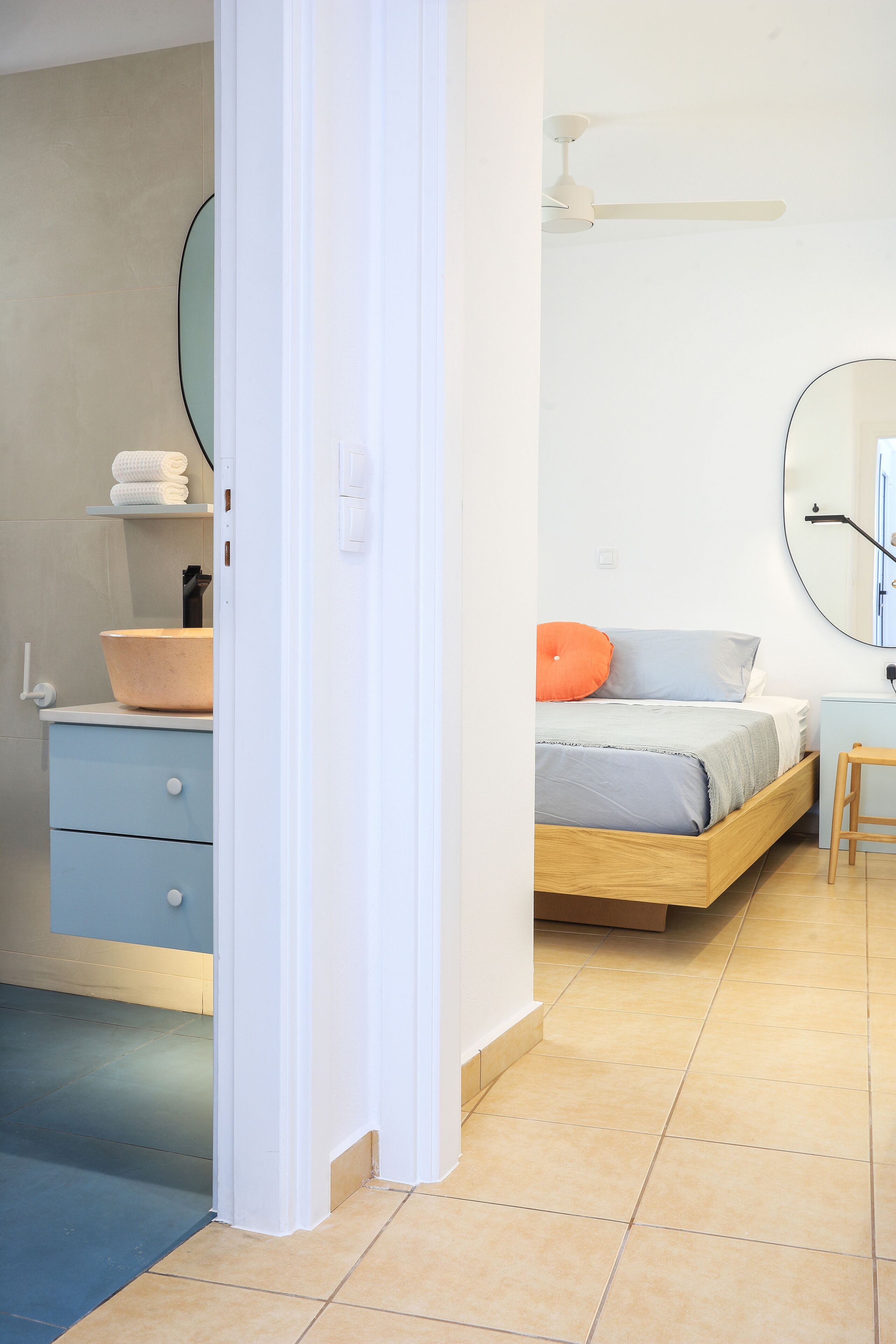 1 chambre, fer et planche à repasser, Wi-Fi, draps fournis