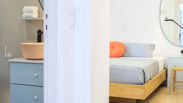 1 chambre, fer et planche Ă repasser, Wi-Fi, draps fournis