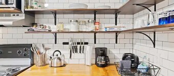 Suite 5, Quick Stroll to Downtown