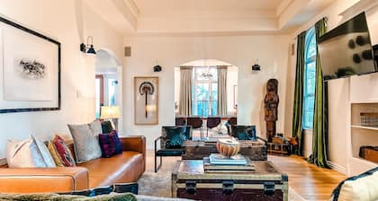 5BR Lux Family Getaway: Ski, Hot Tub, Pool & Poker