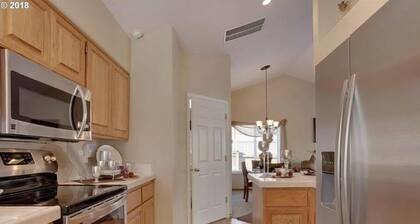 Beautiful Home In The City