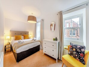 3 bedrooms, free WiFi, bed sheets