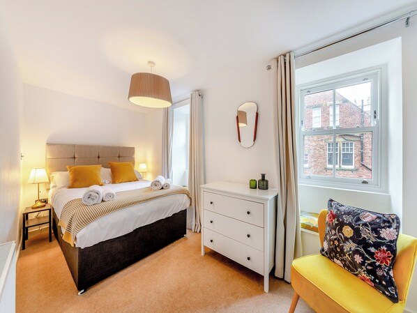 3 bedrooms, free WiFi, bed sheets