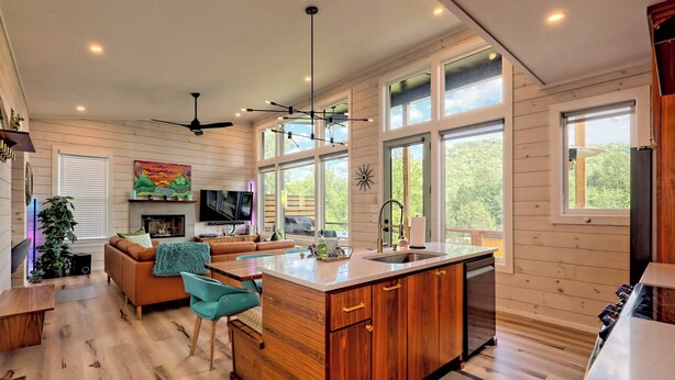 Unclassified image, 1 of 63, button - Groovy Palace w/ Hot Tub, Sauna, & Spectacular Mountain Views!!!  (Clayton)