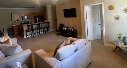 Condo w/in close distance to LSU