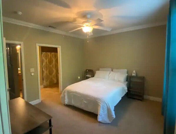 2 makuuhuonetta, Wi-Fi, vuodevaatteet