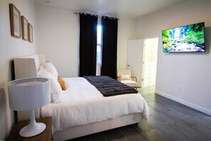 3 slaapkamers, reisbedje, gratis wifi, beddengoed