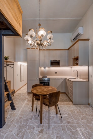 Executive Apartment | 1 bedroom, iron/ironing board, cribs/infant beds, free WiFi - PIJU LUXURY APARTMENTS (Sliema)