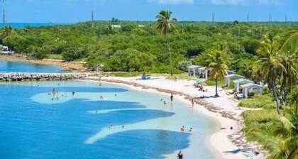 Lagoon View Free Kayaks Pool Playground Pickle Ball