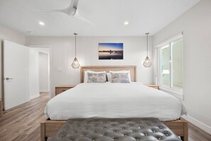 Free WiFi, bed sheets - Ocean Villas of Carlsbad (Carlsbad)