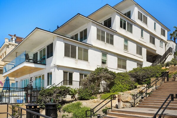 Ocean Villas Of Carlsbad - Oceanside, CA