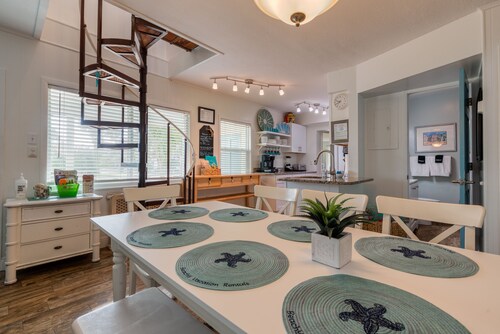 Heated Pool-  just steps from the beach!
