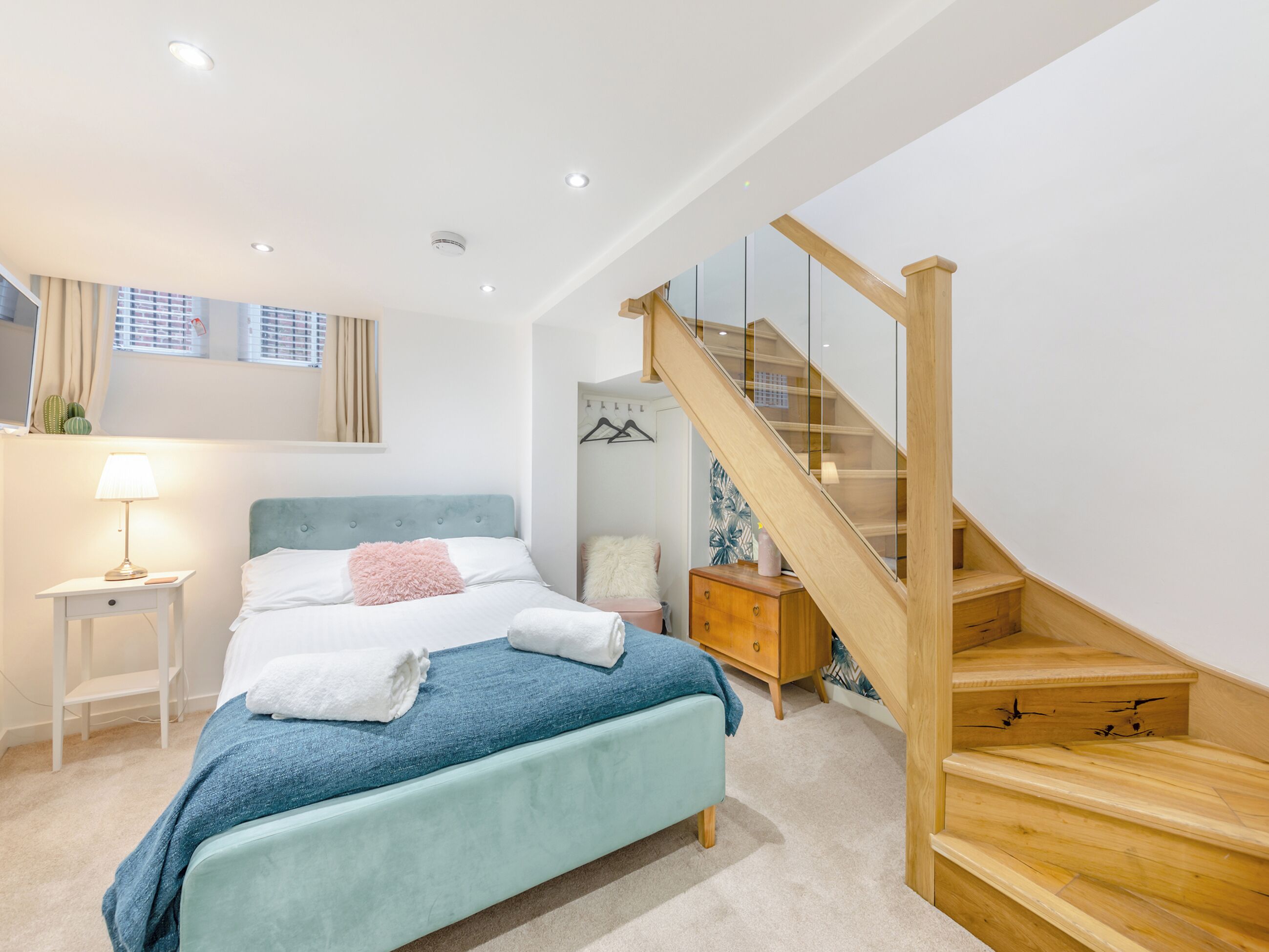 1 bedroom, WiFi (free), bed sheets