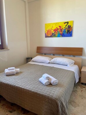 3 bedrooms, bed sheets - Happy home! House by the sea (Alcamo)