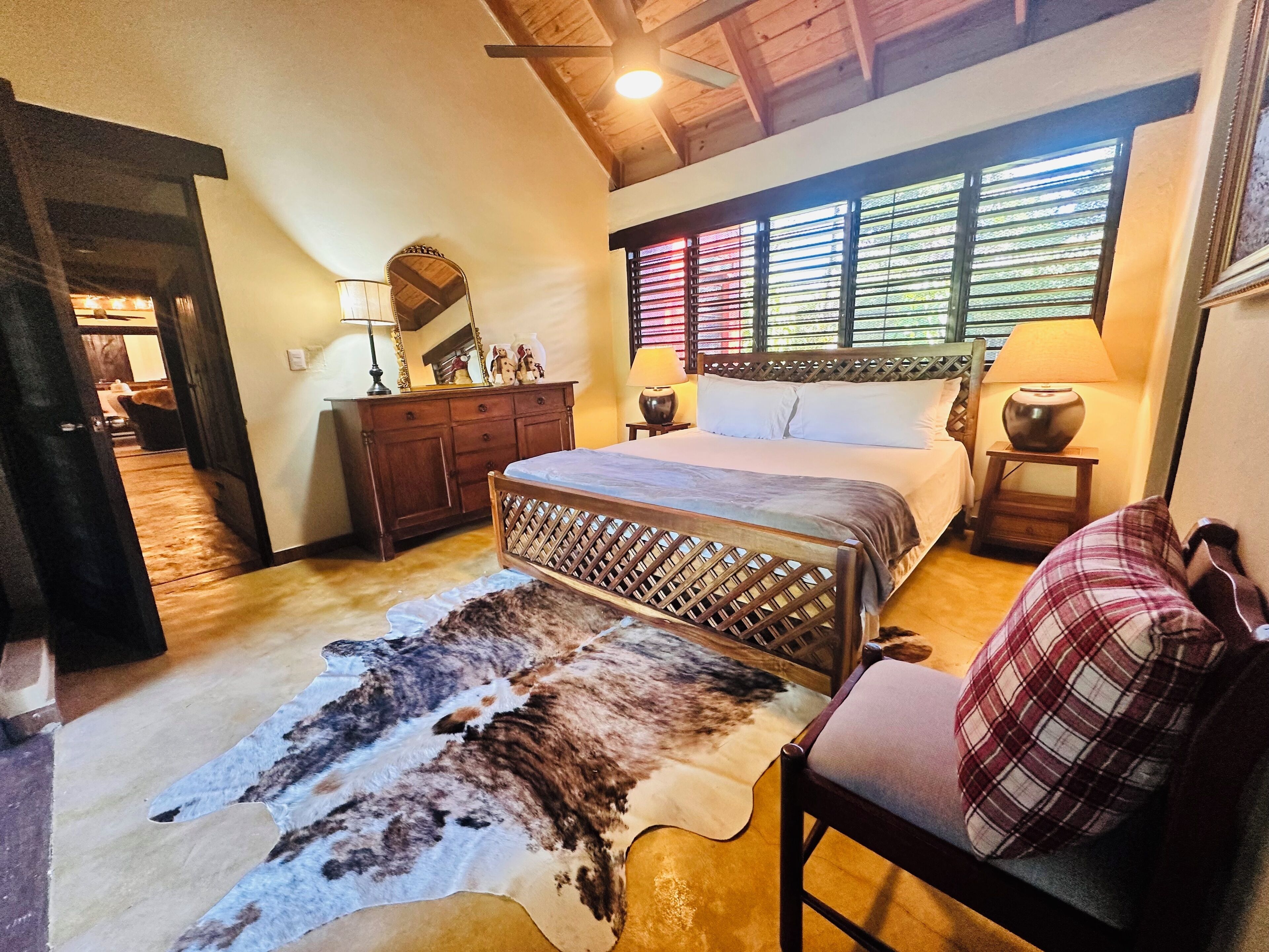 4 Schlafzimmer, Bügeleisen/Bügelbrett, WLAN, Bettwäsche