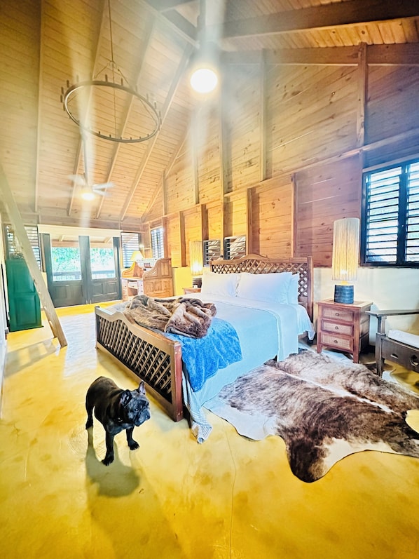 4 habitaciones, tabla de planchar con plancha, wifi y ropa de cama
