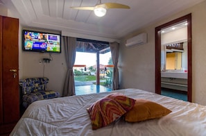 13 bedrooms, free WiFi - Cinematográfica Mansão Pé na Areia (Búzios)