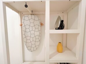 1 bedroom, iron/ironing board, free WiFi, bed sheets - Minty - Sweet 1 Bedroom Apartment (Valletta)