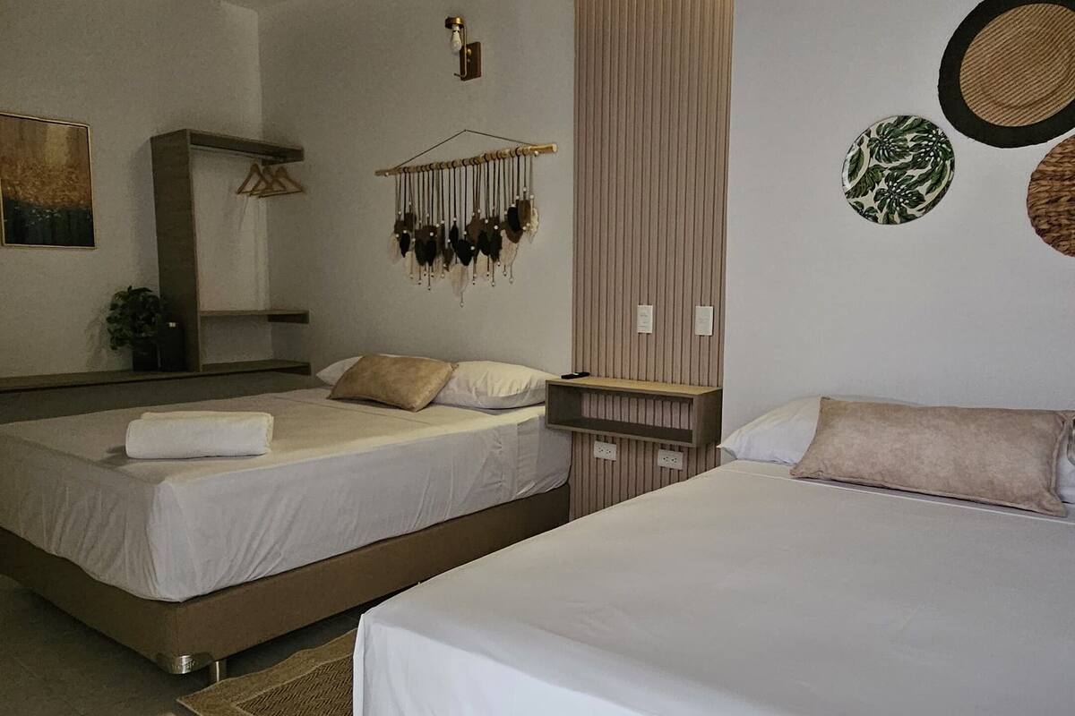 Comfort Triple Room | Premium bedding, WiFi (free), bed sheets