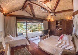 Villa | 9 bedrooms, free WiFi
