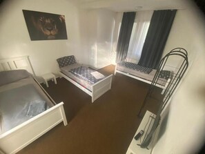 3 Schlafzimmer, Bügeleisen/Bügelbrett, kostenloses WLAN, Bettwäsche