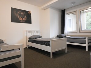 3 Schlafzimmer, Bügeleisen/Bügelbrett, kostenloses WLAN, Bettwäsche