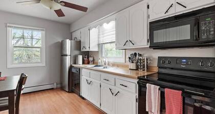 Tranquil 2BR Apt Mpls - 8075 Apt 3