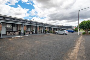 Exterior - Gundagai Motel (Gundagai)