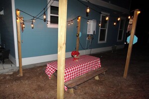 Outdoor dining - !Summer Retreat 4B/2.5BR Free Golf Cart Included! (Panama City Beach)