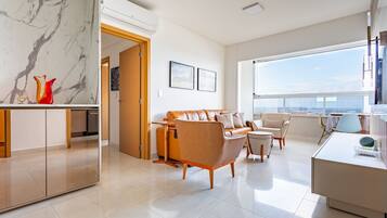 Deluxe Apartment | Living area