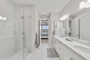 Bathroom - 2023 Luxurious Lakeside Oasis (Naples)