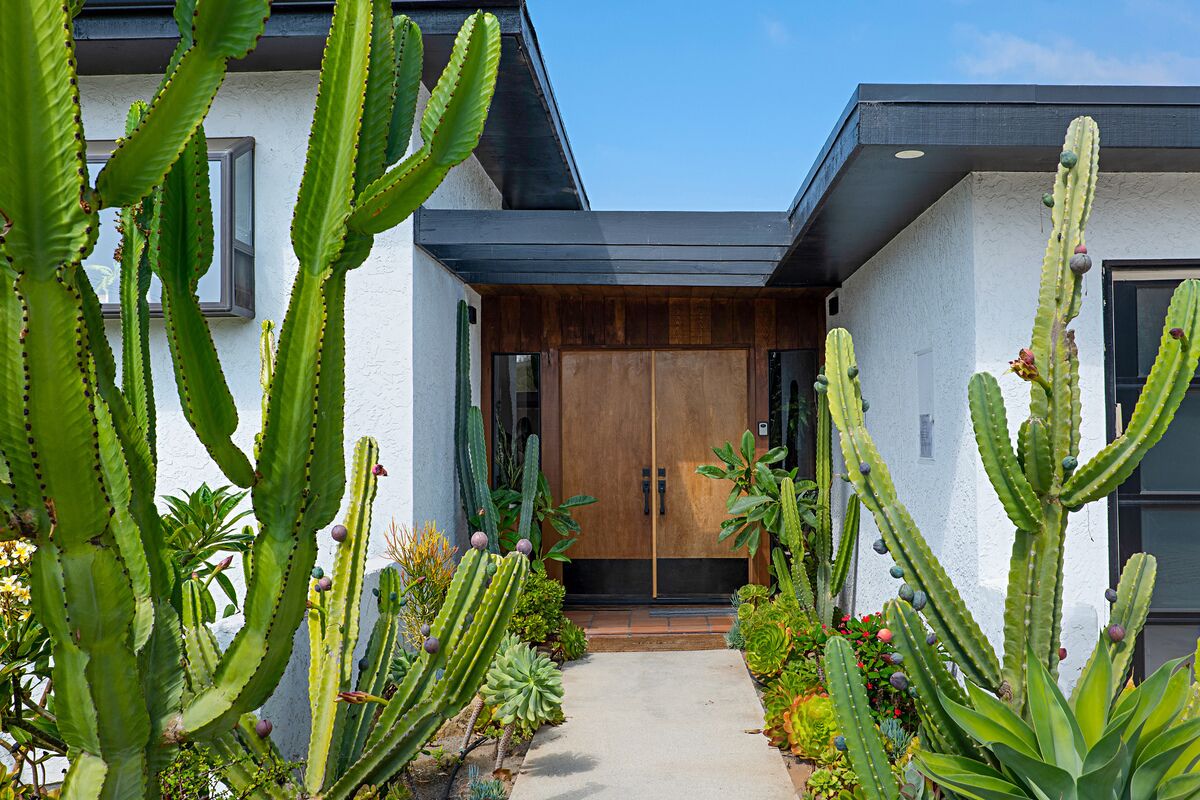  Ocean View, Luxury Mid-Century in North County San Diego