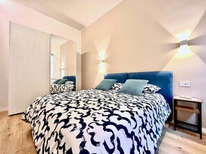 3 bedrooms, iron/ironing board, WiFi, bed sheets - Feltrinelli Suite, 2 bedrooms, 2 restroom, 6 guests (Modena)