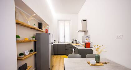 Feltrinelli Suite, 2 bedrooms, 2 restroom, 6 guests