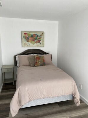 3 bedrooms, WiFi, bed sheets