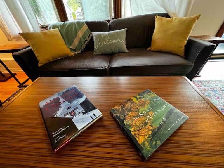 Midcentury Modern Meets Vermont Comfort And Hospitality! - Burlington