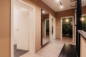 *Living* 2-Room Apartment with Kitchen | 2 多间卧室、遮光窗帘、婴儿床、免费 WiFi