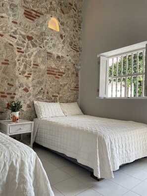 9 chambres, Wi-Fi, literie fournie